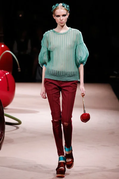 Look 14